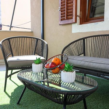 Apartman Juraj i Matej Orsera Esterno foto